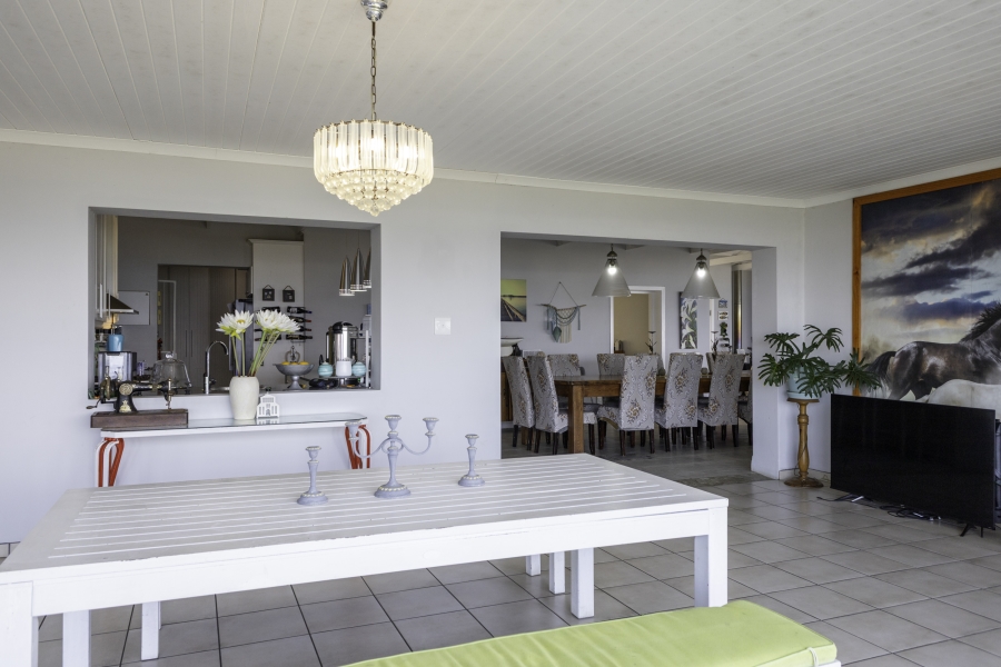 11 Bedroom Property for Sale in West Beach Eastern Cape
